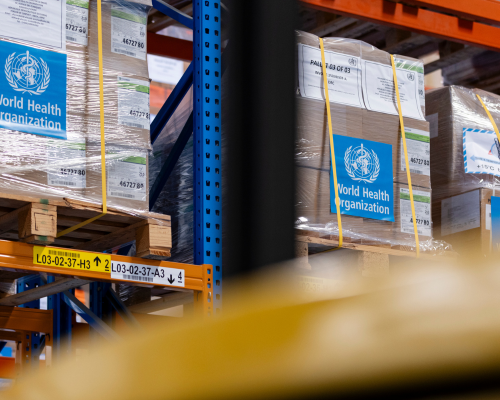 Dubai Humanitarian airlifts critical medical supplies with WHO to support efforts to combat Ebola in the Democratic Republic of the Congo